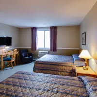 Studio (Two Queen Beds)