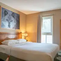 1 Bedroom Condo