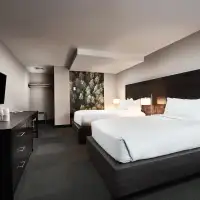 Double Queen Room