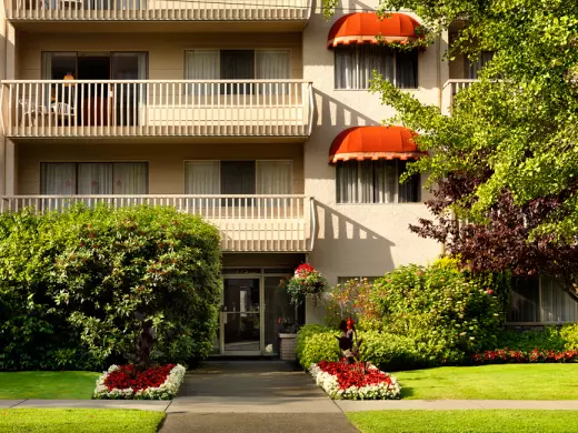 Royal Scot Hotel & Suites