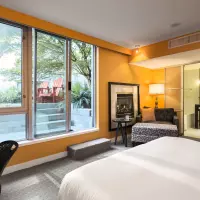 Deluxe Courtyard Room