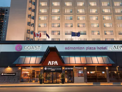 Coast Edmonton Plaza Hotel By APA