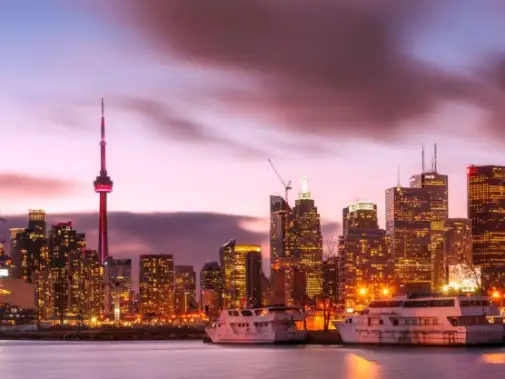 toronto-2183706_1920.jpg