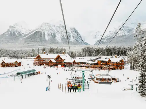 lake-louise-a17-020369---medium-res-jpg.jpg
