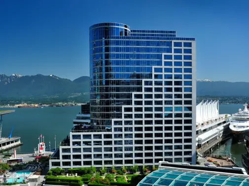 jpeg-optimizer_yvrcw_exterior_003.jpeg