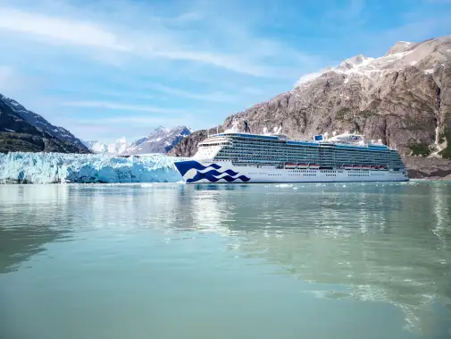 jpeg-optimizer_mj_2021_07_29_rts_majestic_alaska_glacier_bay_tender_raw_stills_heromjp_2652_rgb-tb.jpg