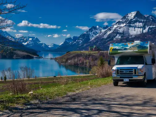 cruise-canada-waterton02.jpg