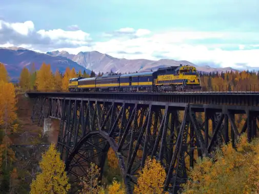 hurricane-turn-train---hurricane-gulch-bridge---pc-michael-gerenday.jpg