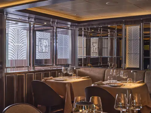 ssc_mo_shipinterior_ladame_0226.jpg