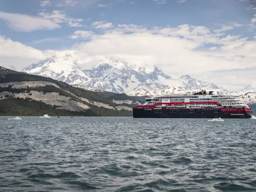 icy_bay_alaska_hx_38134_foto_oscar_farerra.jpg