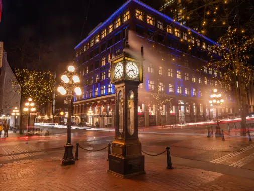 istock-2164409518-vancouver-gastown.jpg
