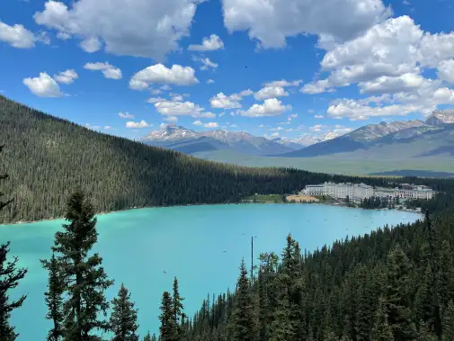 lakelouise2.jpg