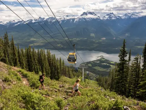 canada_british_columbia_revelstoke_mountain_resort_hiking_photo_mitch_winton_source_kootenayrockies.com.jpg